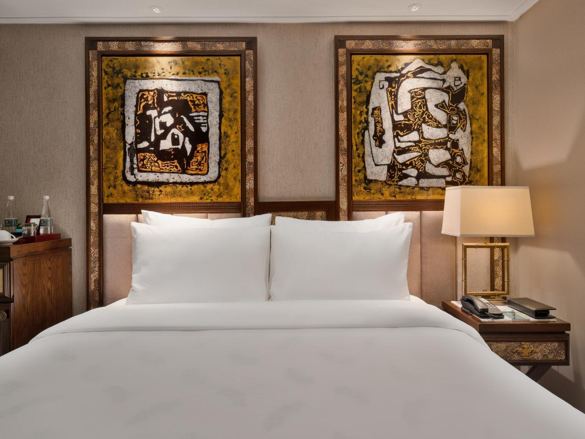 Khách sạn Peridot Gallery Classic 4*