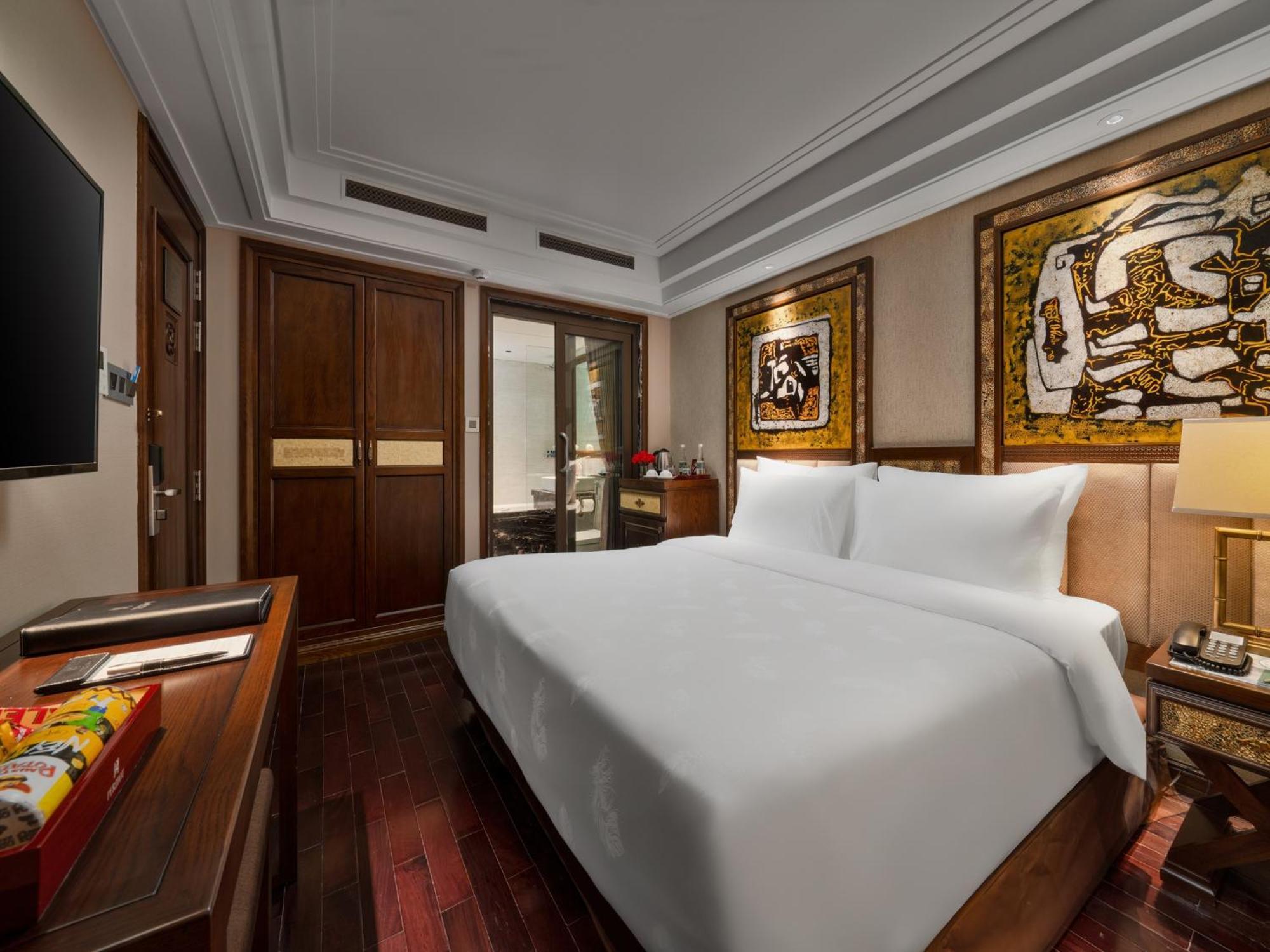 Khách sạn Peridot Gallery Classic 4*